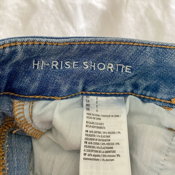 2/$40💜 CLOSET CLEAN OUT: American Eagle medium wash denim shorts - Picture 5 of 8